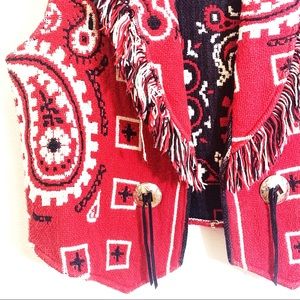 Blanket Vest Paisley Pattern